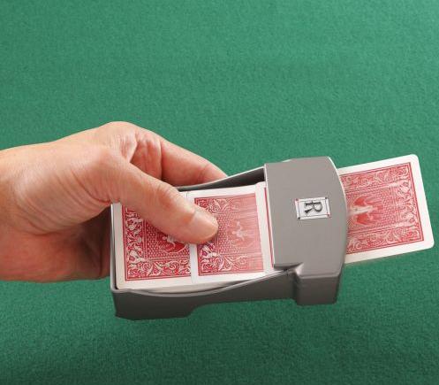 the-playing-card-shooter Lanzador de cartas